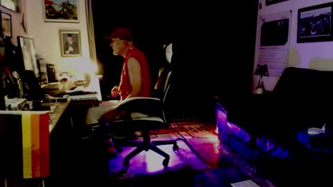 dopeleaf2 online show from October 10, 10:09 pm