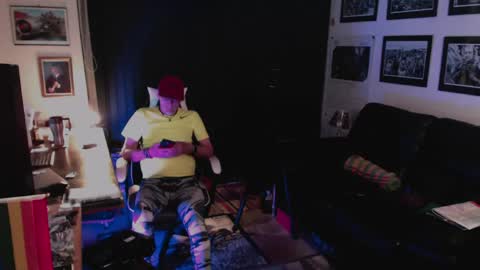dopeleaf2 online show from May 9, 8:14 pm