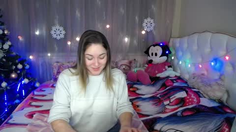 Snapshot of dorasuun chatting on December 4, 2:04 pm dorasuun online show from December 4, 2:04 pm