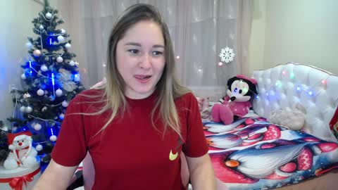 Snapshot of dorasuun chatting on December 15, 10:50 am dorasuun online show from December 15, 10:50 am