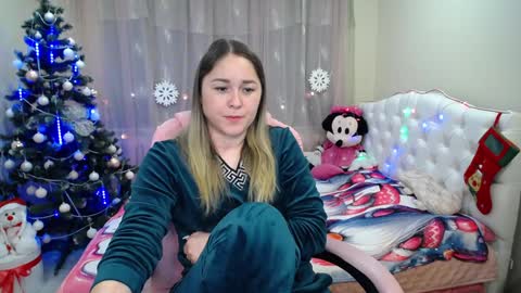 Snapshot of dorasuun chatting on January 7, 5:31 pm dorasuun online show from January 7, 5:31 pm