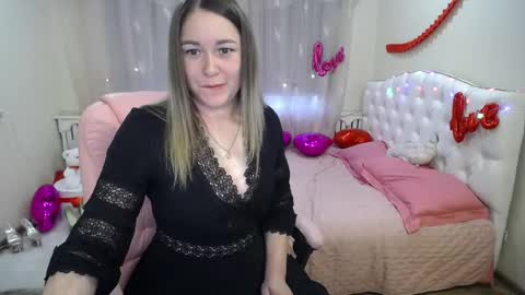 Snapshot of dorasuun chatting on March 8, 2:30 pm dorasuun online show from March 8, 2:30 pm