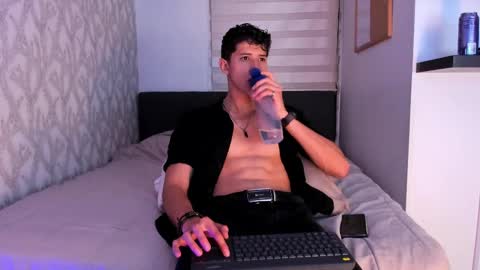 dorian_mystery online show from February 14, 3:22 am