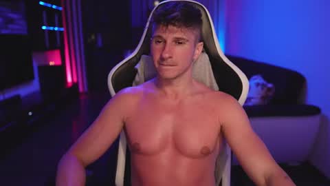 Dorian Reyes online show from June 28, 9:10 pm