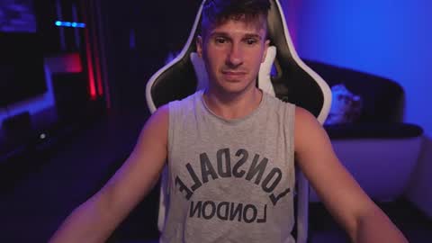 Dorian Reyes online show from July 3, 12:17 am