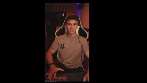 Dorian Reyes online show from July 26, 12:52 am