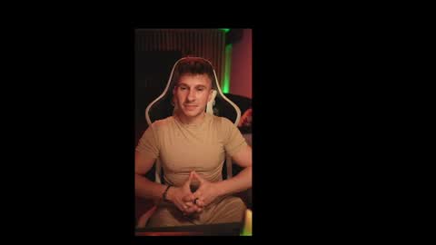 Dorian Reyes online show from July 28, 1:01 am