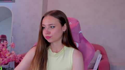 Snapshot of doris_bowman chatting on June 10, 9:19 am Vanessa online show from June 10, 9:19 am