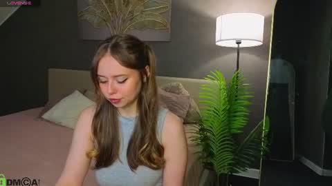 Vanessa online show from August 4, 9:12 am