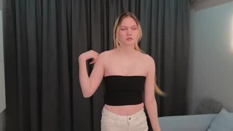 Snapshot of doriscortez chatting on February 4, 7:20 pm Emma online show from February 4, 7:20 pm