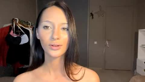 dorthygordy online show from April 8, 5:35 pm