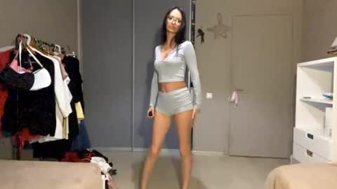 dorthygordy online show from April 9, 5:18 pm