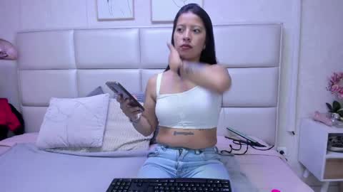 Vall  Lufan  online show from April 1, 12:39 pm