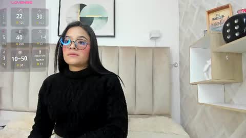 Vall  Lufan  online show from June 20, 7:05 pm