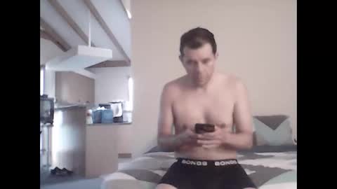 douglas8121 online show from November 28, 2:03 am