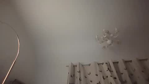 doveyfinn88 online show from January 8, 1:30 am