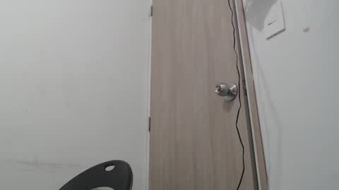 draco_boy2000 online show from February 20, 11:16 pm