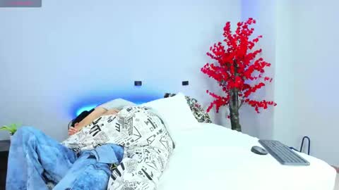 Drake and Zara online show from February 18, 12:01 pm