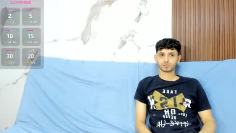 Snapshot of drake_and_zara chatting on July 11, 12:41 pm Drake and Zara online show from July 11, 12:41 pm