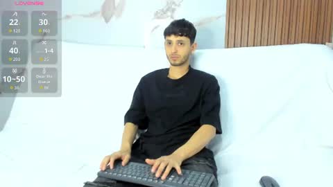 Snapshot of drake_and_zara chatting on July 18, 1:04 pm Drake and Zara online show from July 18, 1:04 pm