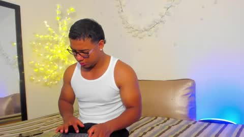 drake_jhons online show from May 6, 4:12 pm