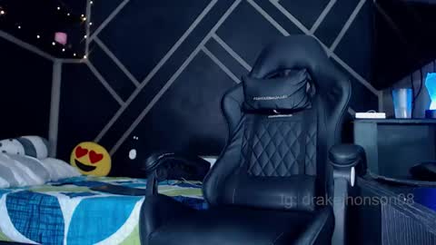 Drake online show from February 28, 3:40 am