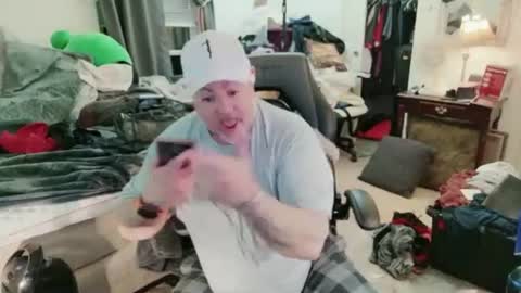 Snapshot of drake_r_darkrose chatting on February 17, 12:07 am Drake D Vamp aka Drake DarkRose online show from February 17, 12:07 am