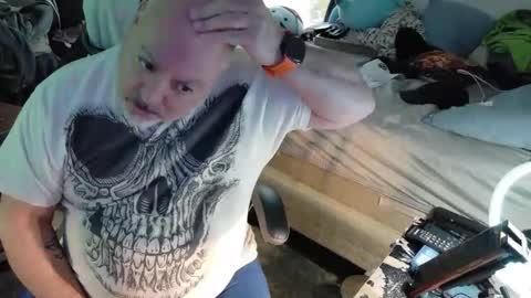 Snapshot of drake_r_darkrose chatting on February 26, 10:09 pm Drake D Vamp aka Drake DarkRose online show from February 26, 10:09 pm