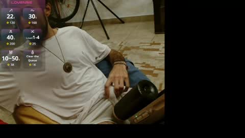 new profile Aircum99  online show from June 7, 1:43 am