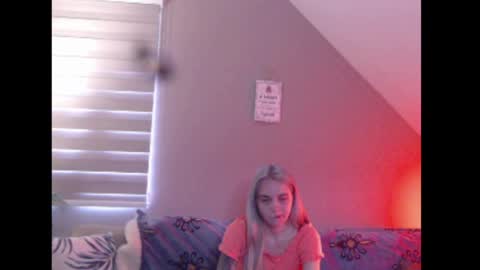 A girl online show from March 30, 7:31 am