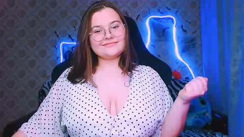 dreamforyoue2 online show from October 31, 8:54 pm