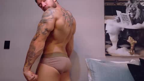 cris online show from March 23, 10:03 pm