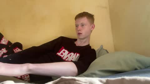 Snapshot of dreamy_devi1 chatting on April 4, 10:35 am dreamy_devi1 online show from April 4, 10:35 am