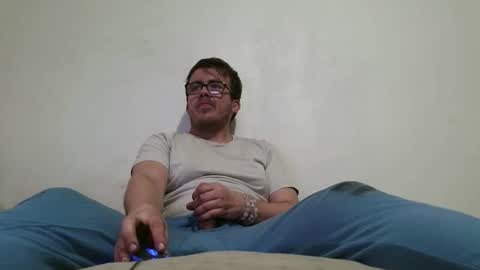 Snapshot of dreblighton01 chatting on December 4, 12:20 am dreblighton01 online show from December 4, 12:20 am