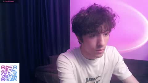 Air online show from May 18, 1:13 am