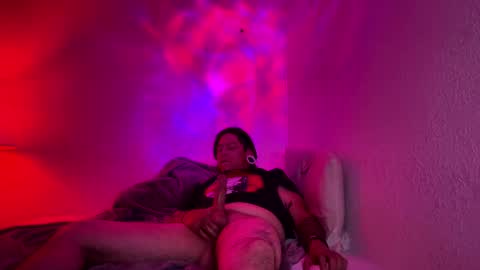 Drewthesamoan online show from September 24, 8:28 am