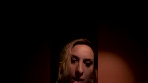 Snapshot of drhowkins chatting on April 7, 7:42 am drhowkins online show from April 7, 7:42 am