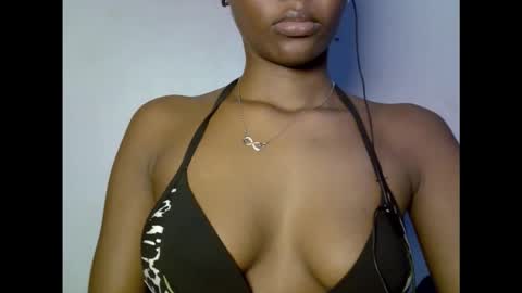 Snapshot of drippingpussy__ chatting on October 29, 7:26 pm drippingpussy__ online show from October 29, 7:26 pm