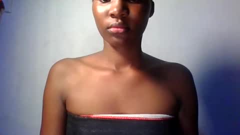 Snapshot of drippingpussy__ chatting on December 16, 5:51 pm drippingpussy__ online show from December 16, 5:51 pm