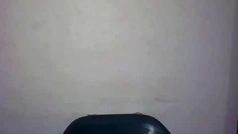 Snapshot of drippingpussy__ chatting on December 21, 6:26 pm drippingpussy__ online show from December 21, 6:26 pm