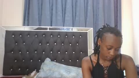 Snapshot of drippingqueenxoxo chatting on March 2, 7:09 am drippingqueenxoxo online show from March 2, 7:09 am