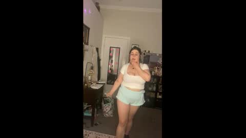 Drippy kitty  online show from February 6, 1:36 pm