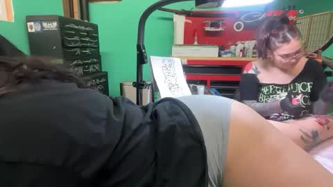 Drizzypeach602 online show from April 15, 6:31 am