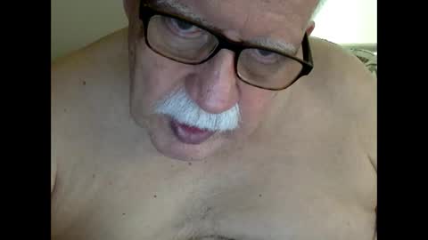 drnick069 online show from June 5, 4:02 pm