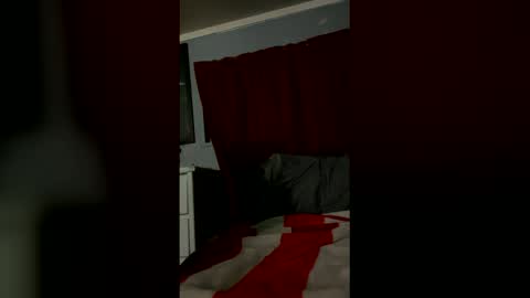 Snapshot of dugawuga chatting on February 1, 10:25 am dugawuga online show from February 1, 10:25 am