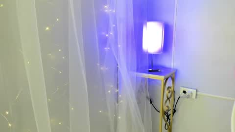 dulce__fiore07 online show from May 30, 12:02 pm