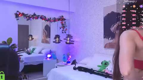 Snapshot of dulce_isabel_ chatting on July 4, 3:56 am dulce_isabel_ online show from July 4, 3:56 am
