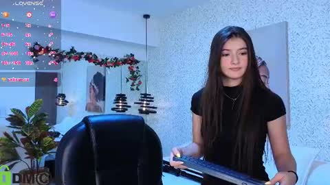 Snapshot of dulce_isabel_ chatting on July 16, 3:56 am dulce_isabel_ online show from July 16, 3:56 am