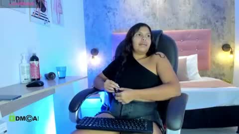 Snapshot of dulcecooper1 chatting on July 17, 7:30 pm Dulce online show from July 17, 7:30 pm