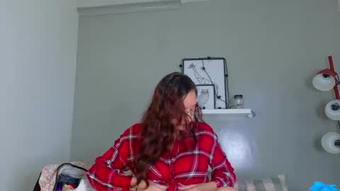 Dulce Sexy  online show from July 20, 6:10 pm